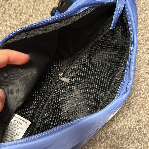 NWT SET ACTIVE Limited Edition Fanny Pack - Picture 2 of 5